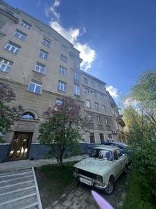 Buy an apartment, Stalinka, Geroiv-Maidanu-vul, Lviv, Galickiy district, id 4518463