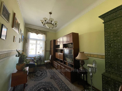Buy an apartment, Austrian, Tiktora-I-vul, Lviv, Galickiy district, id 4571474