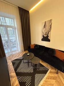 Rent an apartment, Teatralna-vul, 24, Lviv, Galickiy district, id 4582343