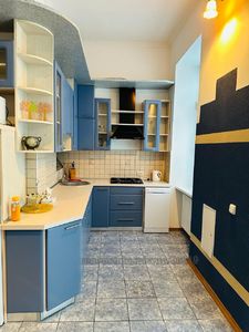 Rent an apartment, Austrian, Tarnavskogo-M-gen-vul, Lviv, Lichakivskiy district, id 4522953