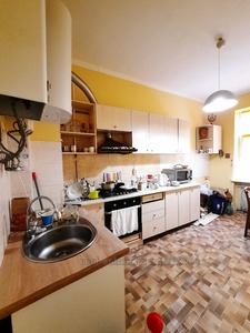 Buy an apartment, Stalinka, Geroiv-Maidanu-vul, Lviv, Frankivskiy district, id 4591308