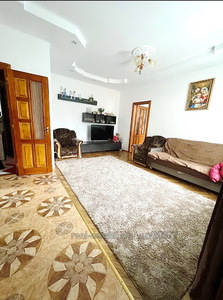Rent an apartment, Building of the old city, Novoznesenska-vul, Lviv, Shevchenkivskiy district, id 4601389