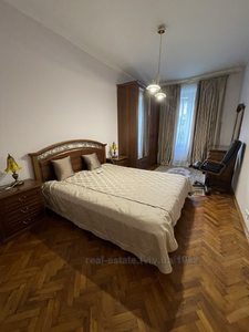 Rent an apartment, Building of the old city, Franka-Ivana-pl, Lviv, Galickiy district, id 4588759
