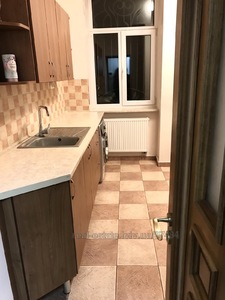 Rent an apartment, Austrian, Tarnavskogo-M-gen-vul, Lviv, Lichakivskiy district, id 4493061