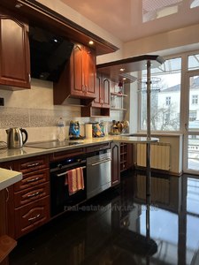 Rent an apartment, Polish suite, Konovalcya-Ye-vul, Lviv, Frankivskiy district, id 4381495