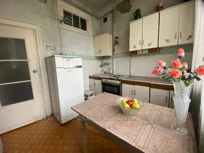 Buy an apartment, Stalinka, Okruzhna-vul, Lviv, Frankivskiy district, id 5926502