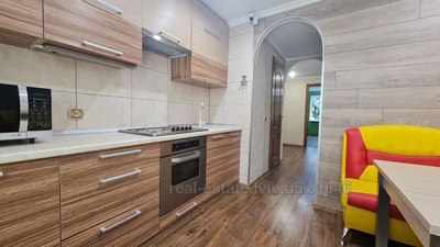Rent an apartment, Stalinka, Mechnikova-I-vul, Lviv, Lichakivskiy district, id 4590662