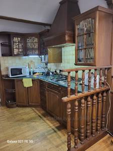 Buy an apartment, Austrian, Svyencickogo-I-vul, Lviv, Galickiy district, id 4554269