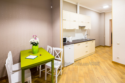 Vacation apartment, Svobodi-prosp, 25, Lviv, Galickiy district, 1 room, 650 uah/day