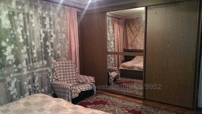 3х кімнатна квартира 8 спальних місця (центр) вул. Снопківська 5