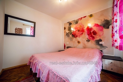 Vacation apartment, Staroyevreyska-vul, 28, Lviv, Galickiy district, 1 room, 500 uah/day