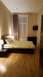 Vacation apartment, Kulisha-P-vul, 4, Lviv, Galickiy district, 1 room, 750 uah/day