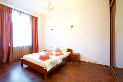 Vacation apartment, Gorodocka-vul, Lviv, Zaliznichniy district, 3 rooms, 800 uah/day
