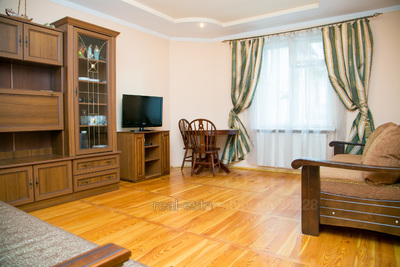 Vacation apartment, Shpitalna-vul, Lviv, Galickiy district, 2 rooms, 550 uah/day