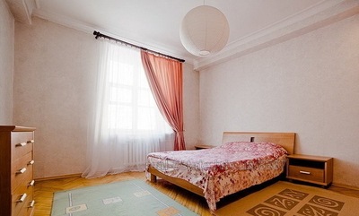 Лучшее предложение во Львове, трехкомнатная квартира посуточно