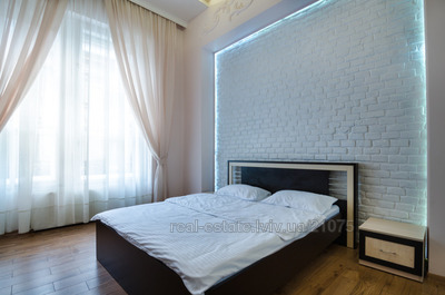 Vacation apartment, Doroshenka-P-vul, 11, Lviv, Galickiy district, 2 rooms, 1 300 uah/day