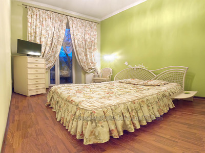 Vacation apartment, Konovalcya-Ye-vul, 30, Lviv, Galickiy district, 3 rooms, 1 750 uah/day