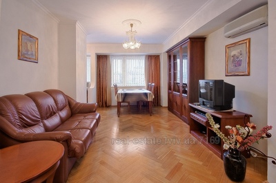Четырехкомнатная квартира для гостей Львова