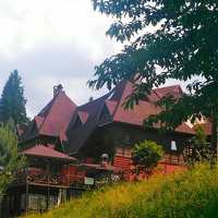 Компанія 